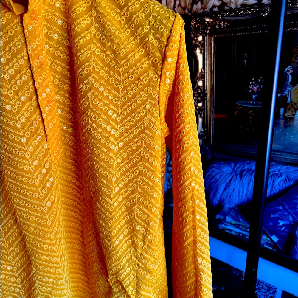 Vibrant Yellow Embroidered Handmade Luxury Kurta - Size 42 - Picture 13 of 15